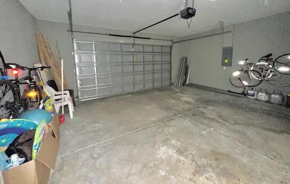 2 Car Garage
