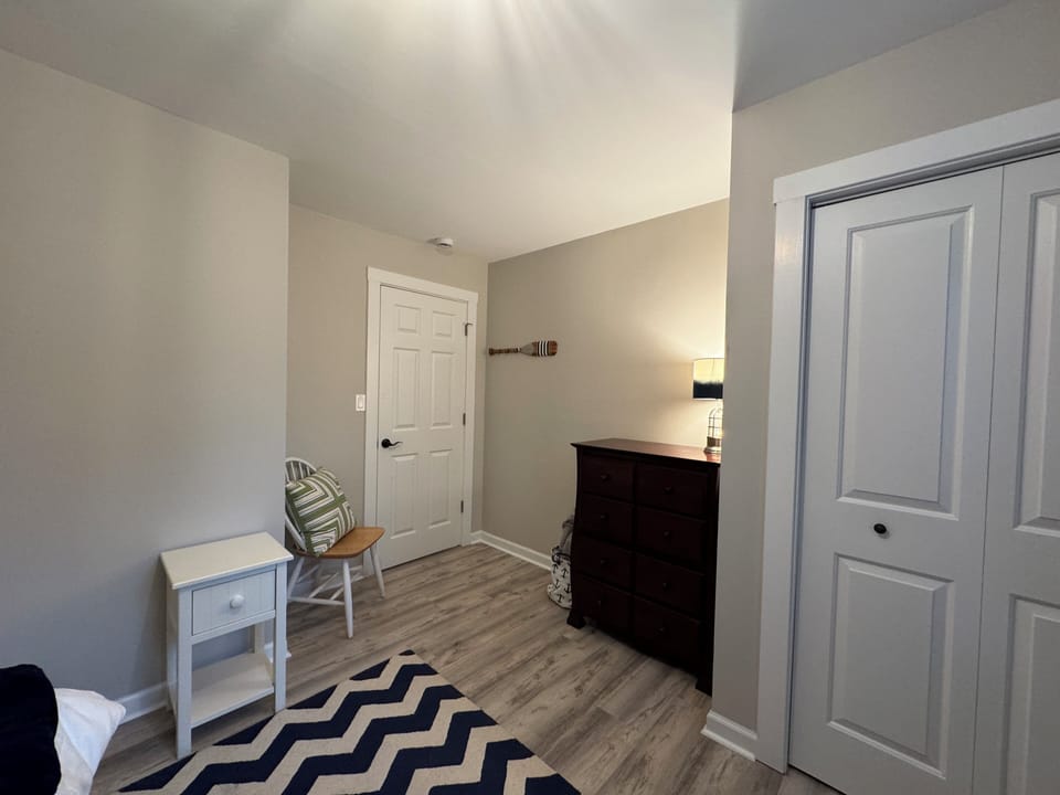 1st floor “boat” bedroom with 2 twin beds