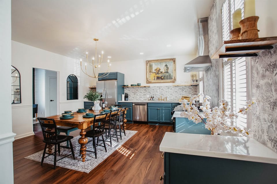 Huge gathering kitchen