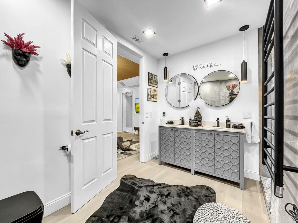 Ensuite bathroom for Bedroom 1