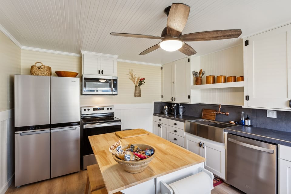 Indoors, Kitchen, Ceiling Fan, Refrigerator, Microwave