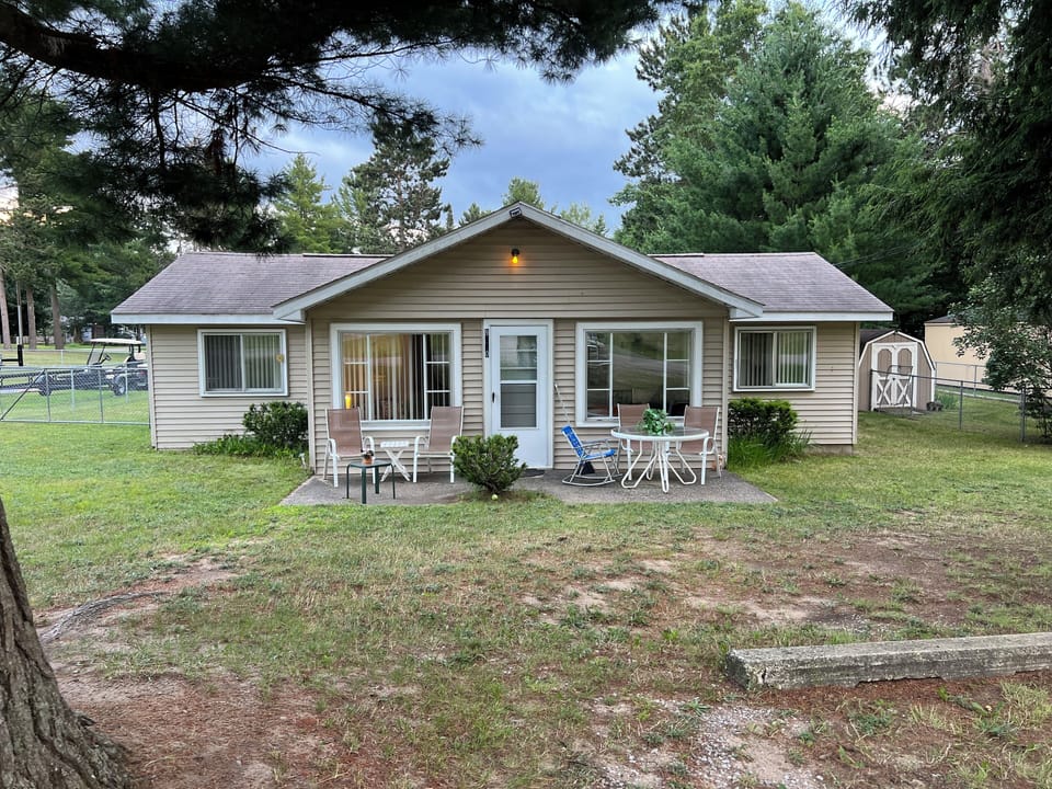 Exterior front of house.