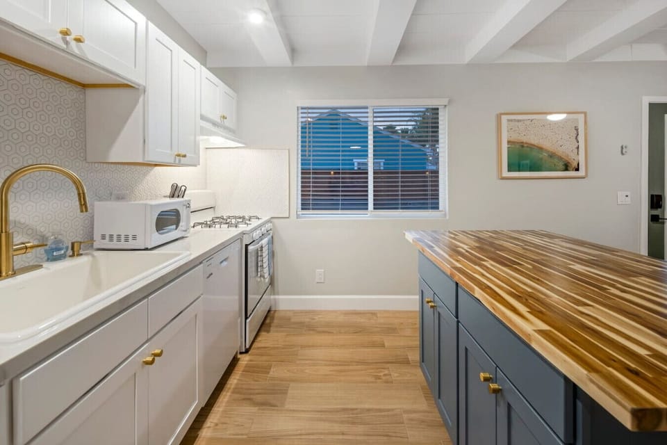 Prepare and cook variety of foods in our fully equipped kitchen!