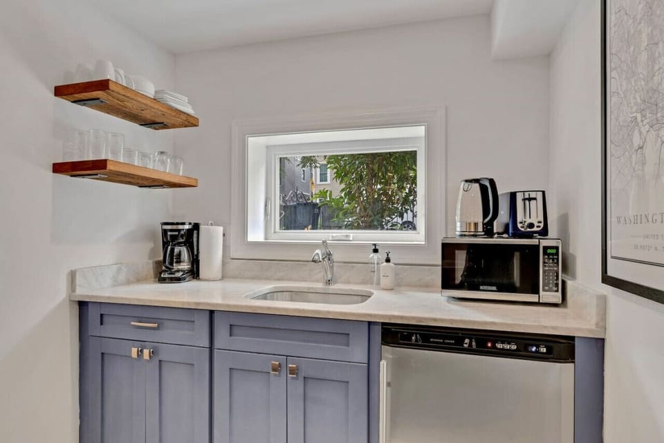 Kitchenette