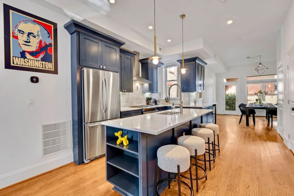Spacious fully equipped kitchen