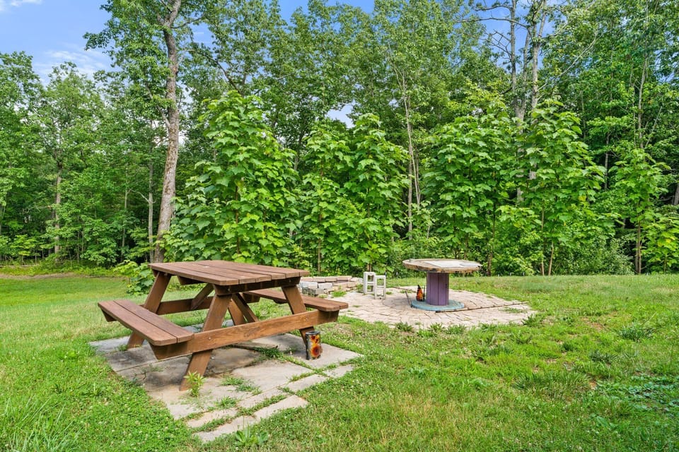 Picnic table, foldout chairs and BBQ grill now available!