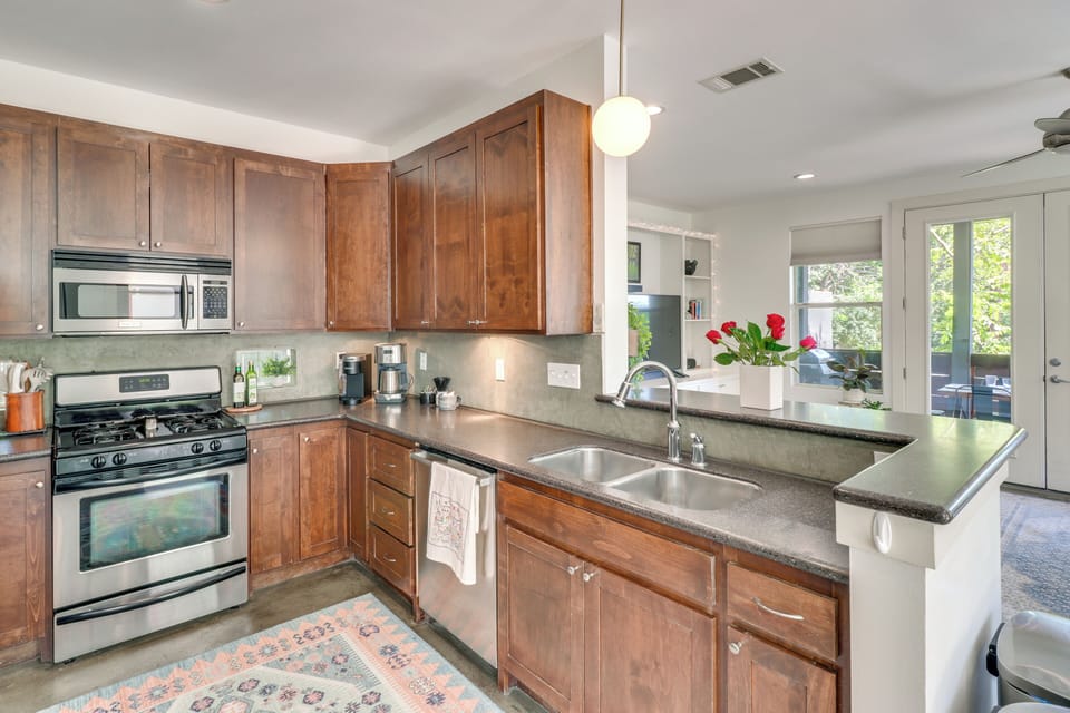 Kitchen | 1st Floor | Drip & Keurig Coffee Makers | Cooking Basics
