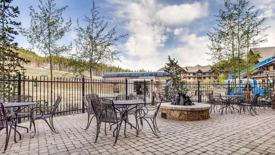Outdoor Seating