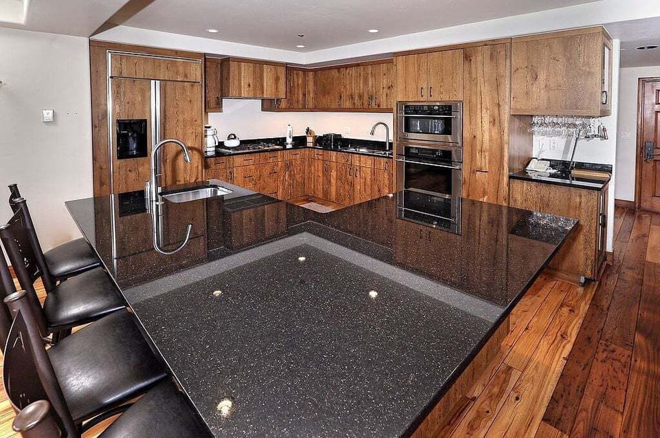 Beaver Creek Pines 4 Bedroom Residence Kitchen