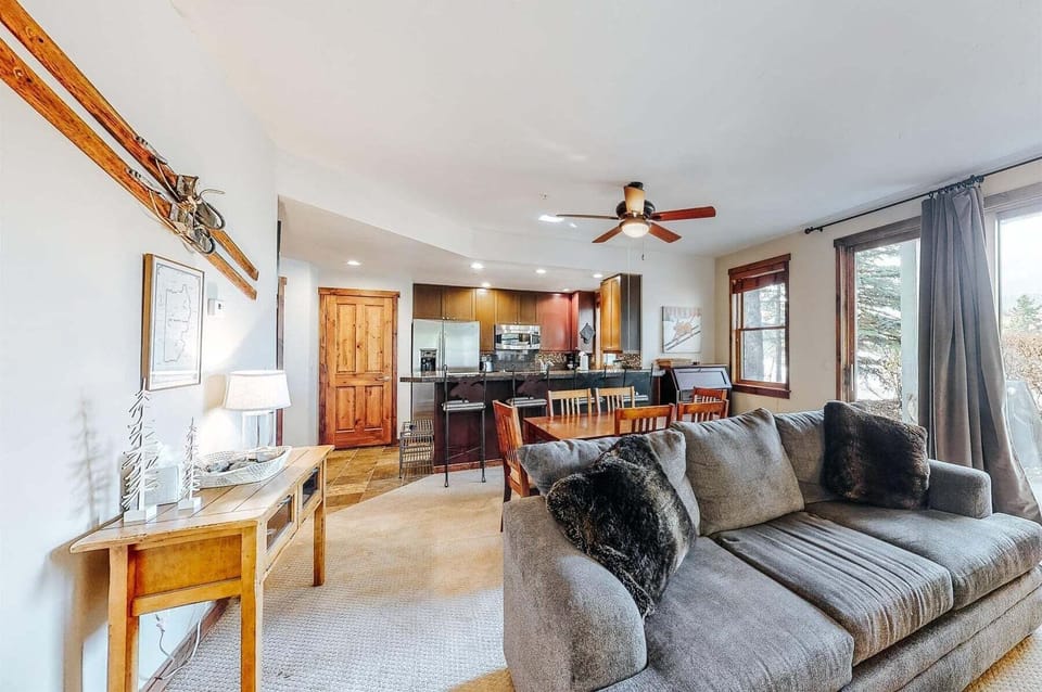 Spacious and light living room
