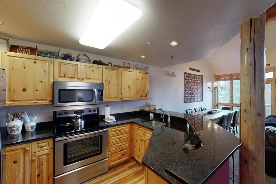 Fully equipped kitchen
