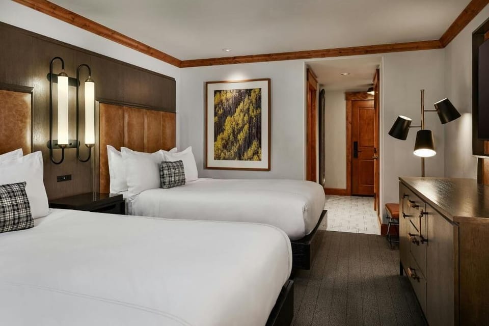 Double Queen Room