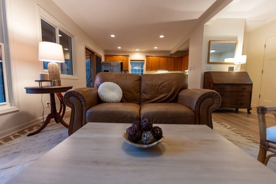 Upstairs Living Area