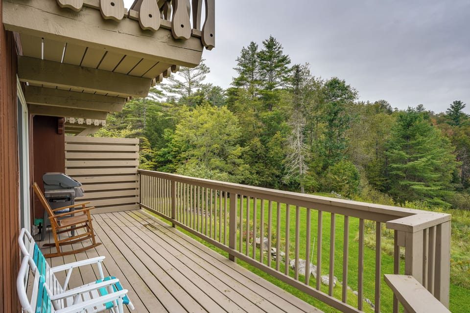 Main Deck w/ valley view
