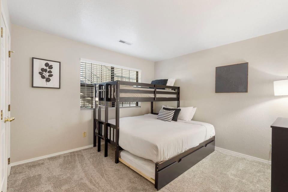 Guest Bedroom with a Smart TV, 1 King and 2 Twin Beds, Hall Bathroom Access