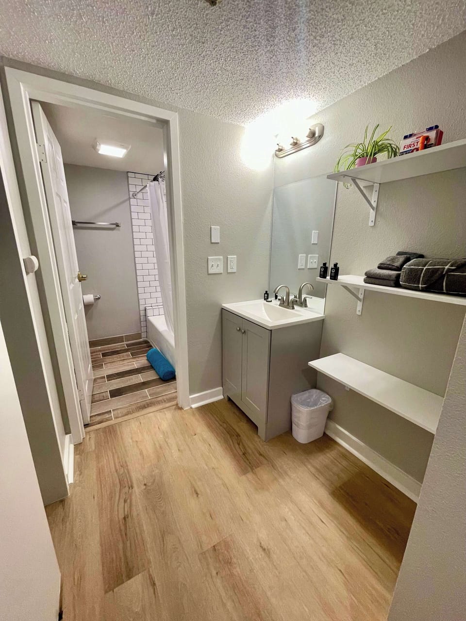 Step into a clean space. Refresh and prepare with ease.
