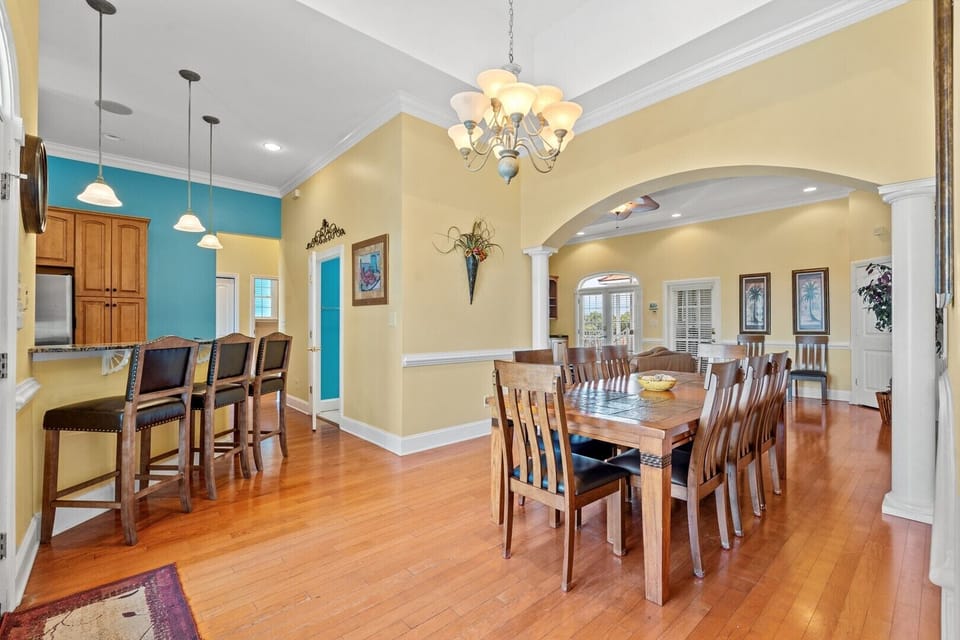 Winward Palms B Dining