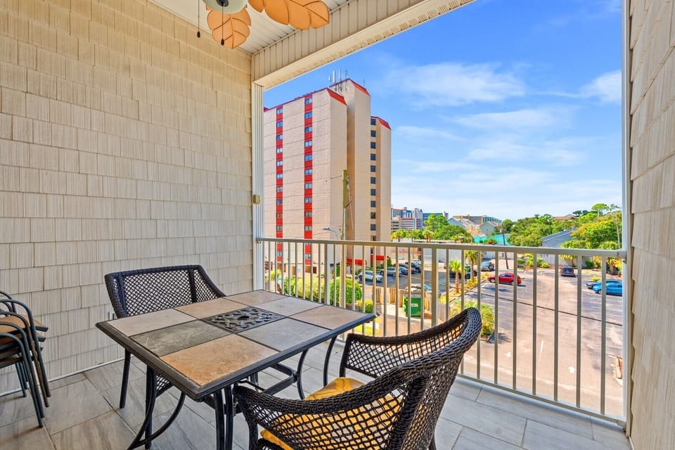 Winward Palms B Balcony