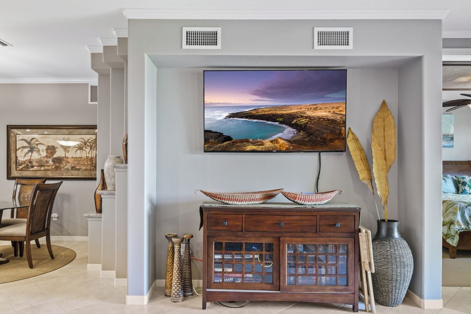 Castle at MaunaLani Golf Villas A3 - Living Area (2)