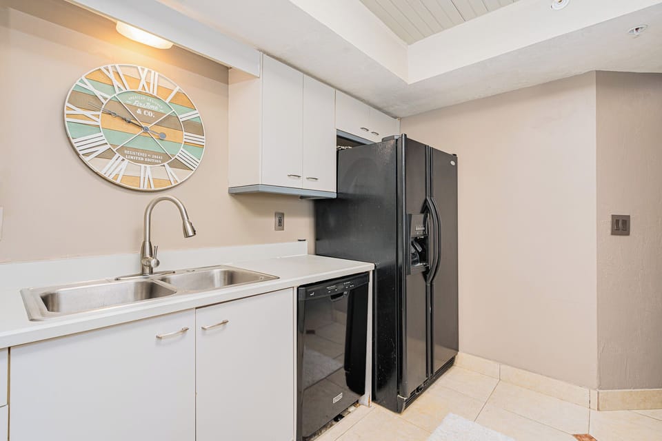 Includes dishwasher