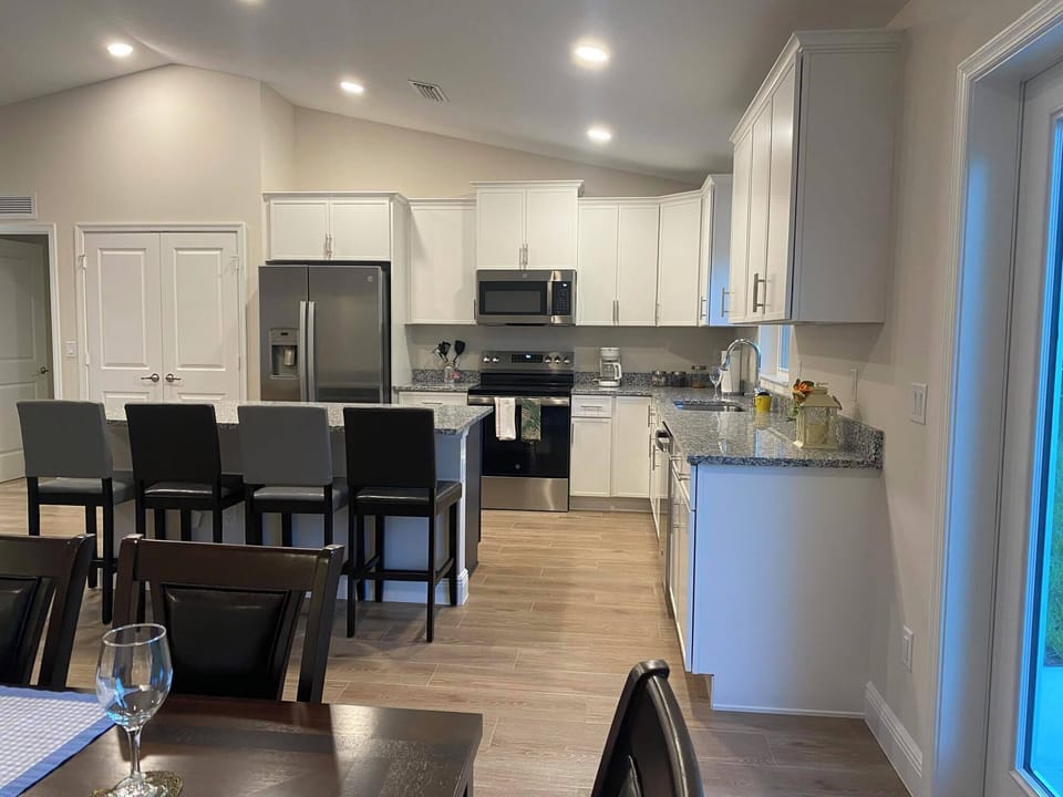 Kitchen Island view (seat four)
