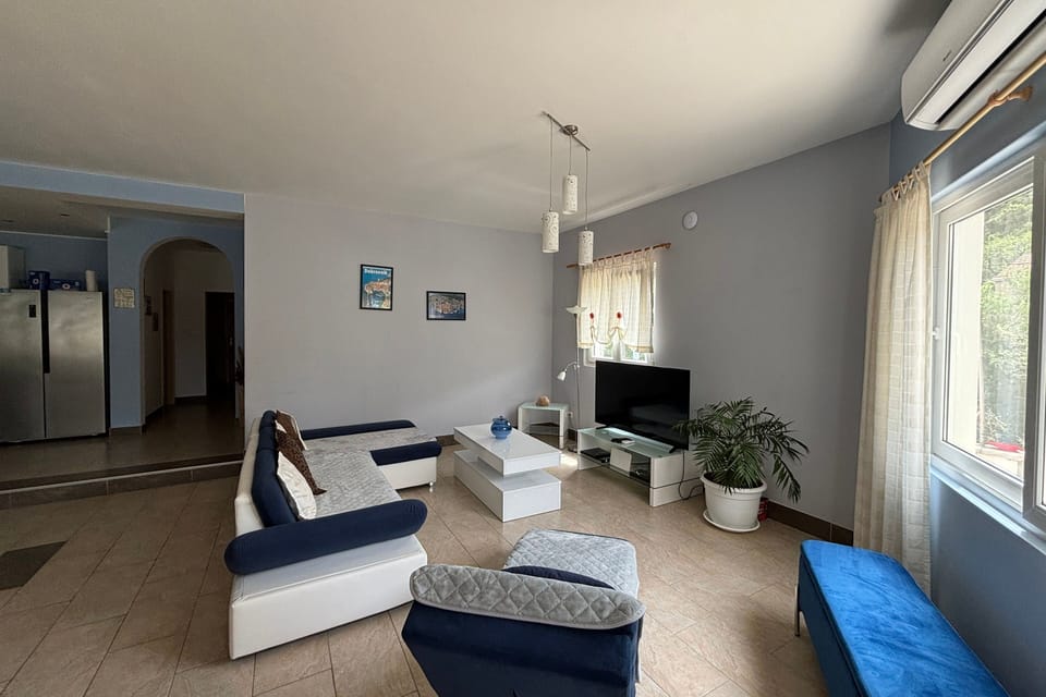 Living room 1