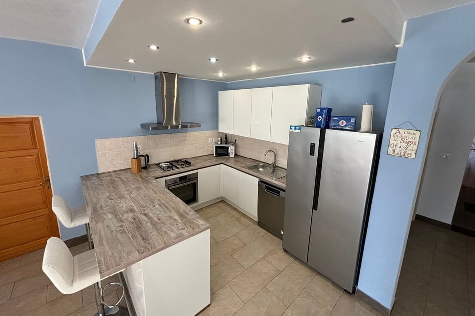 Kitchen 1