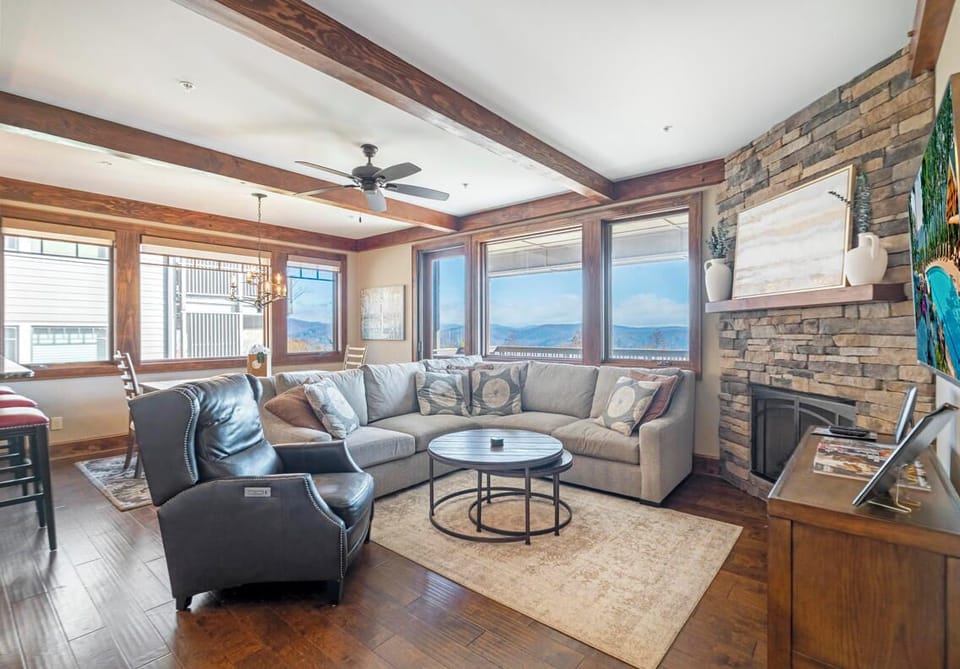Living Room--- Cozy Fireplace, TV, Mountain View