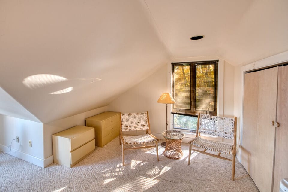 Third Floor Private Sitting Area