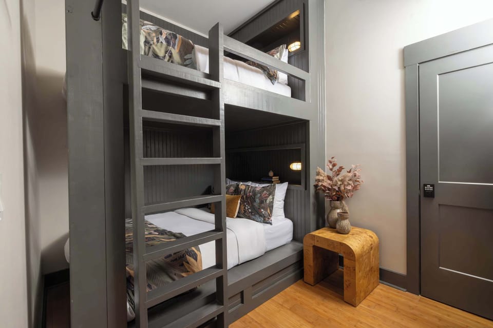 Bedroom 4 | Full over Full Bunk Bed | Great for Groups