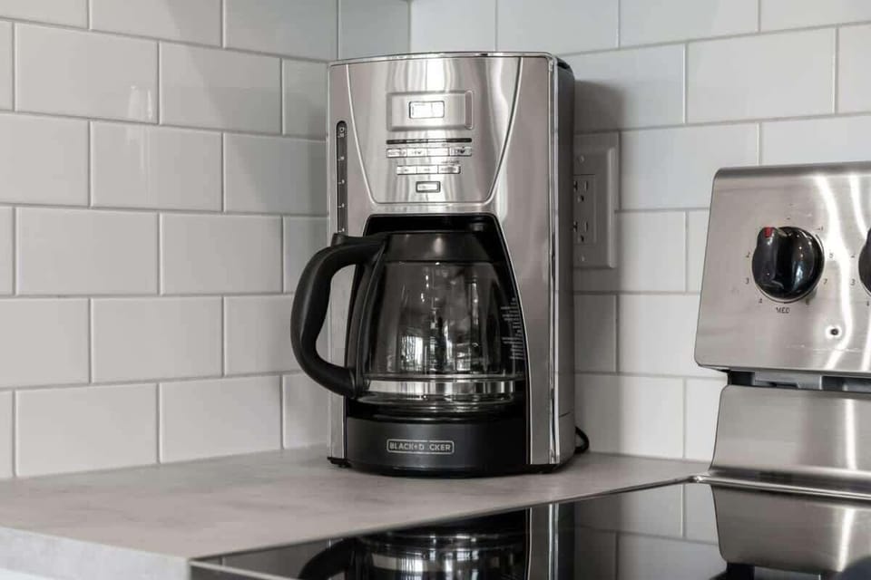 Start your mornings right with fresh, hot coffee!