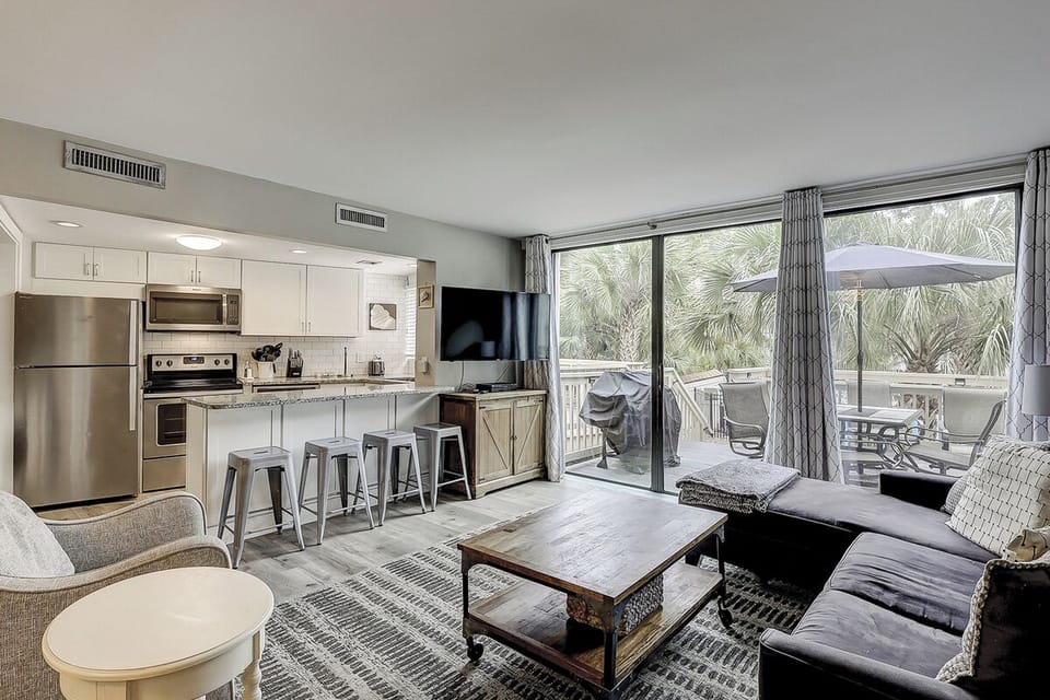 3076 Seascape Living Area