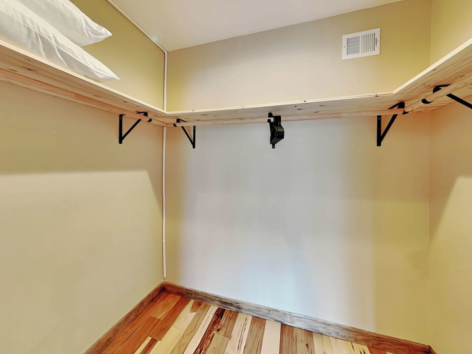 Mail Level Primary Bedroom - Walk-In Closet
