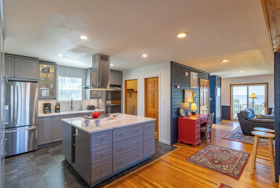 Mid Level Kitchen