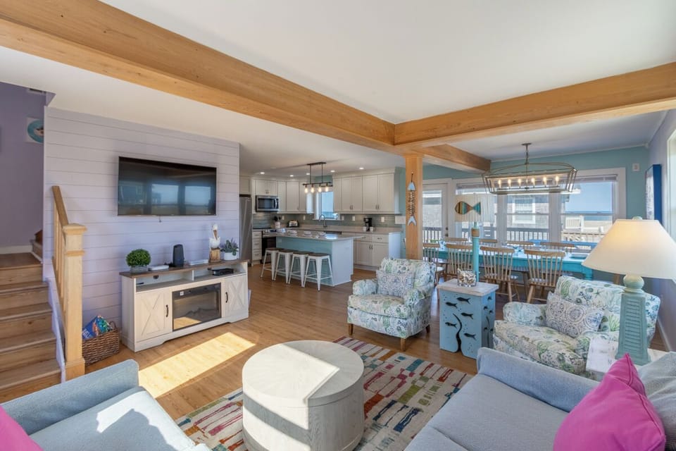 Mid Level Living Area