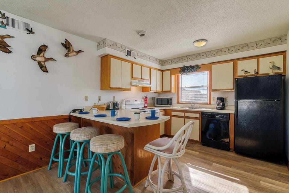 Mid Level Kitchen