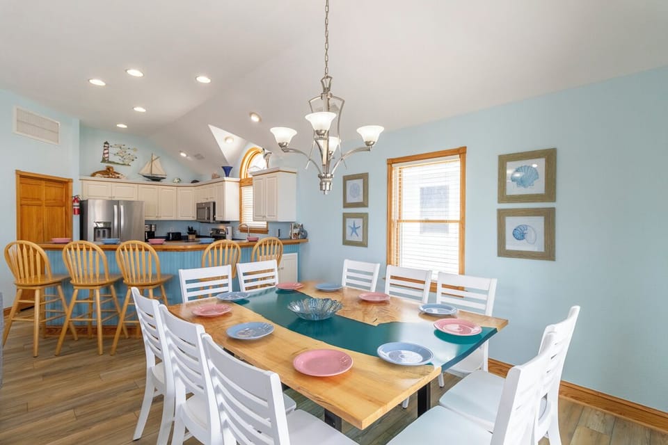Top Level Dining Area