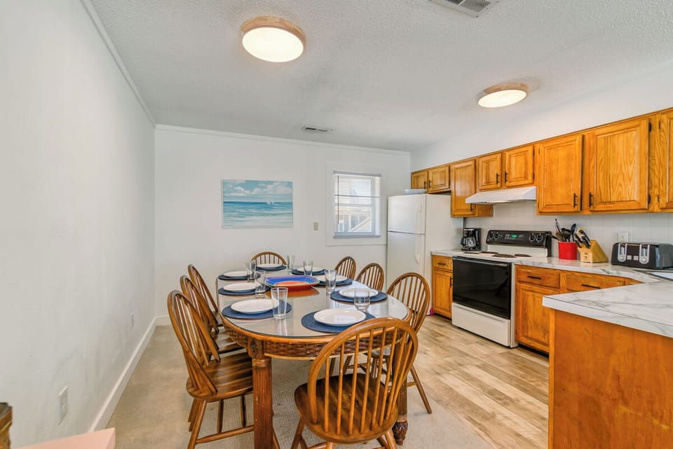 Dining Area and Kitchen