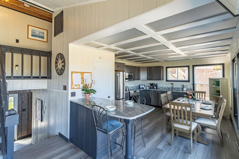 Mid Level Kitchen