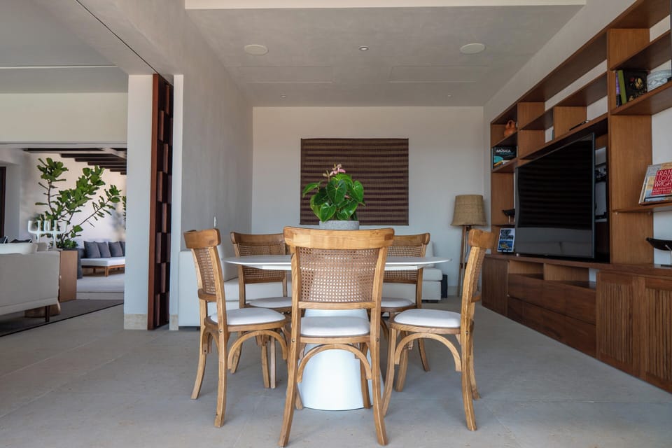 TV Room (1)