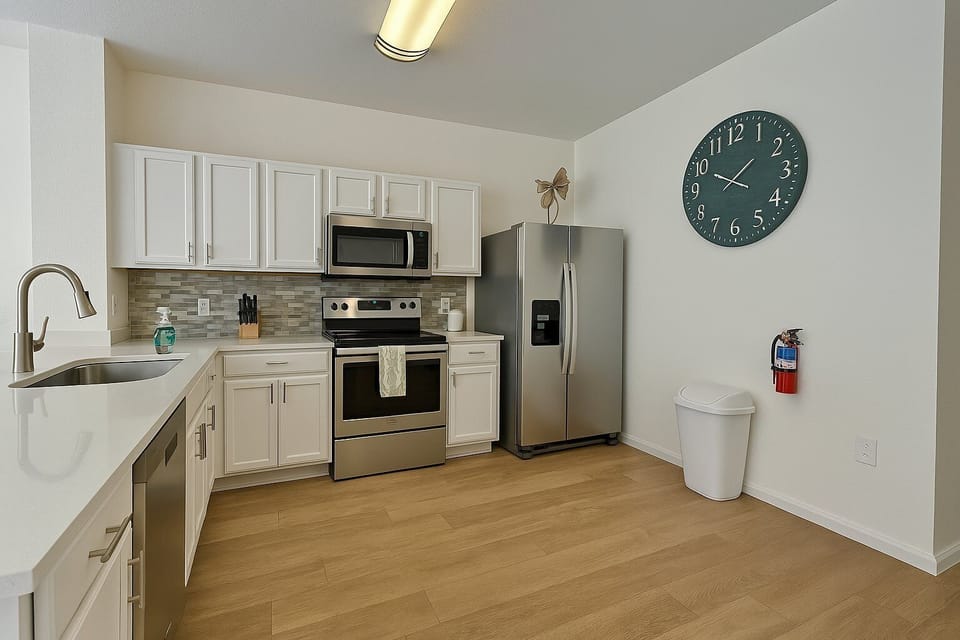 Kitchen or kitchenette