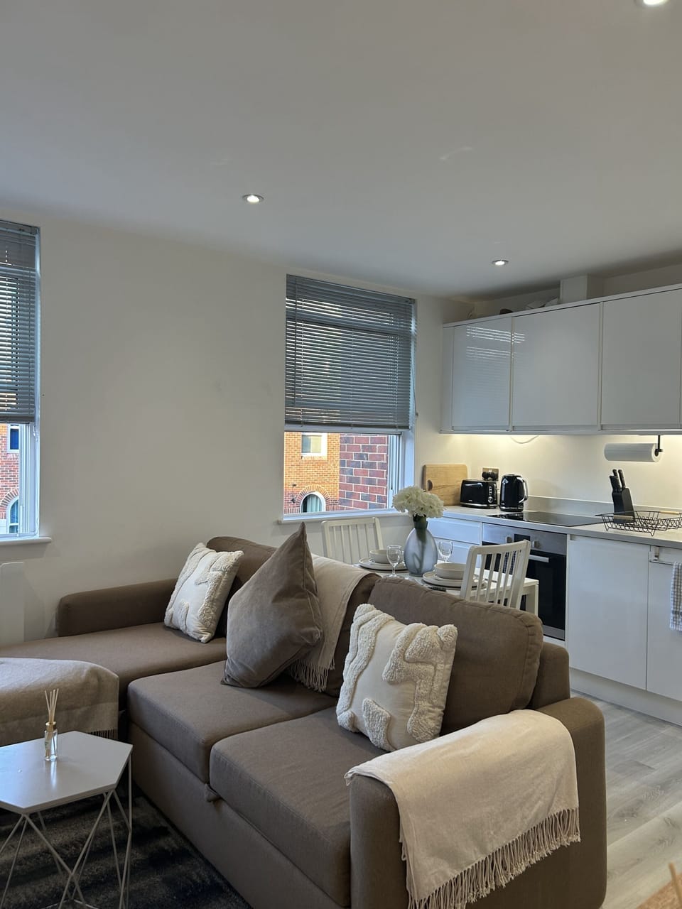 Living Room / Lounge