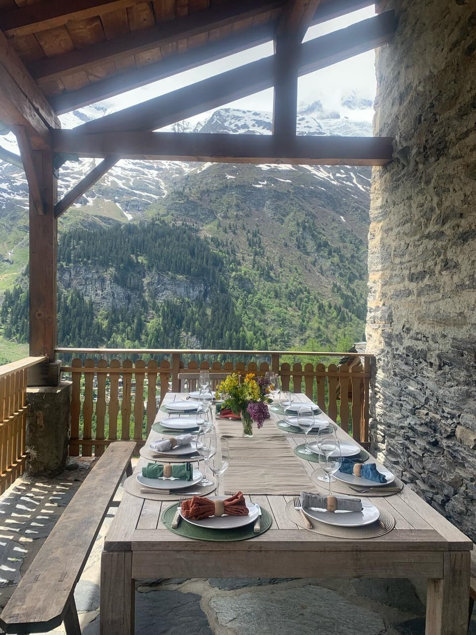 Outdoor dining