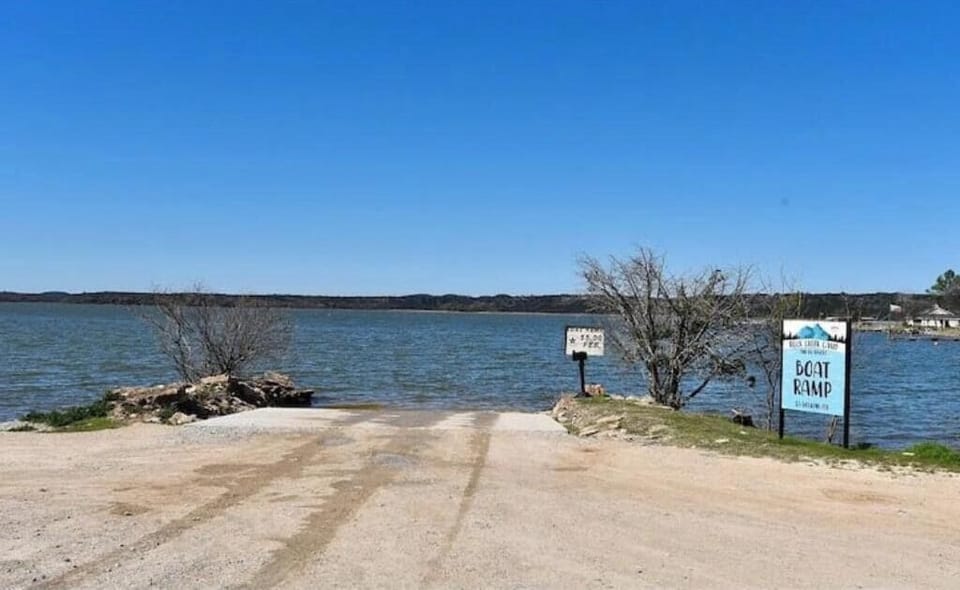 Boat Ramp access included with stay
