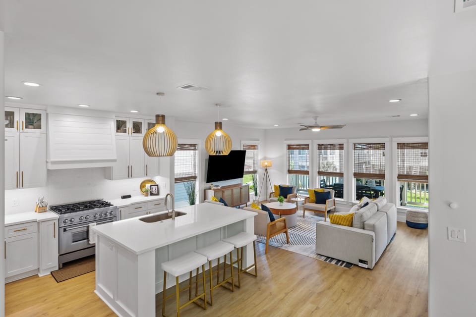 Overview of the kitchen and living room