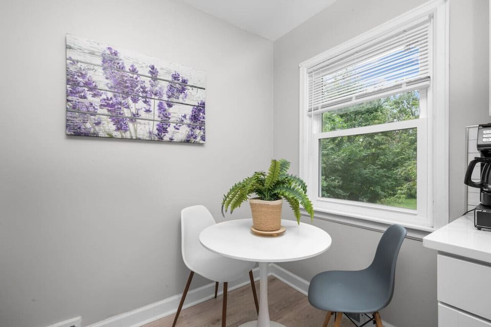 Dining area available in kitchen with backyard view (more chairs available)