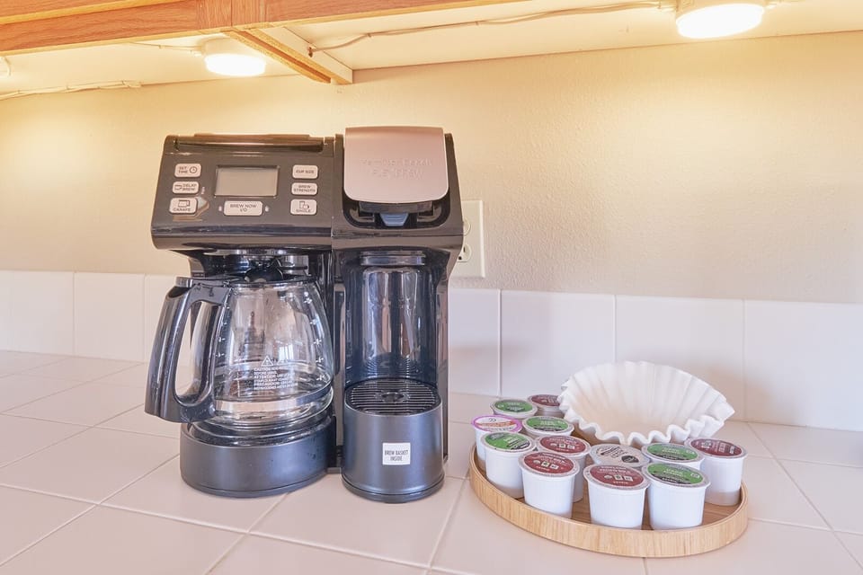 Combo coffee pot and Keurig