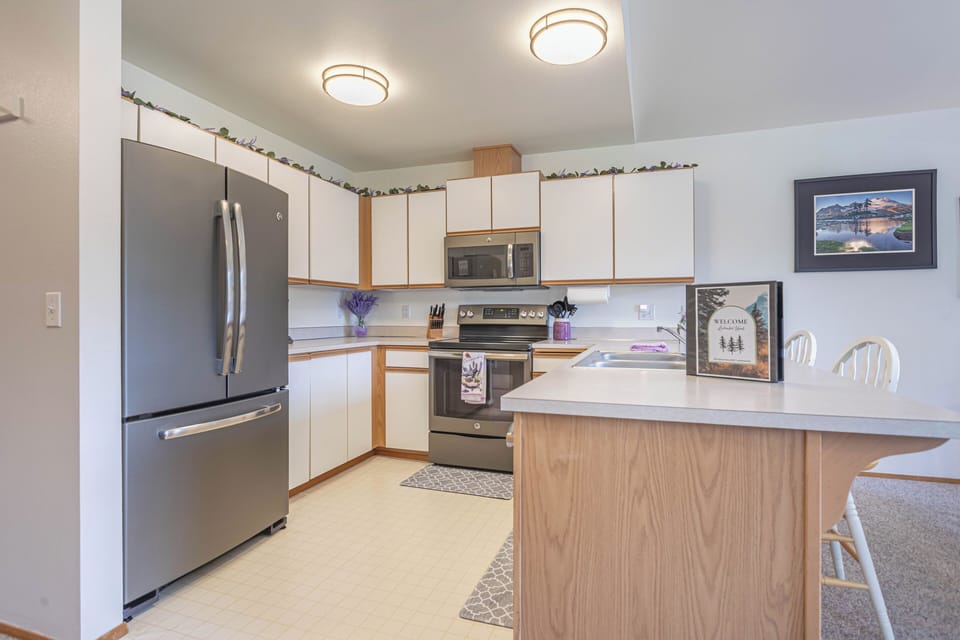 Fully Stocked Kitchen