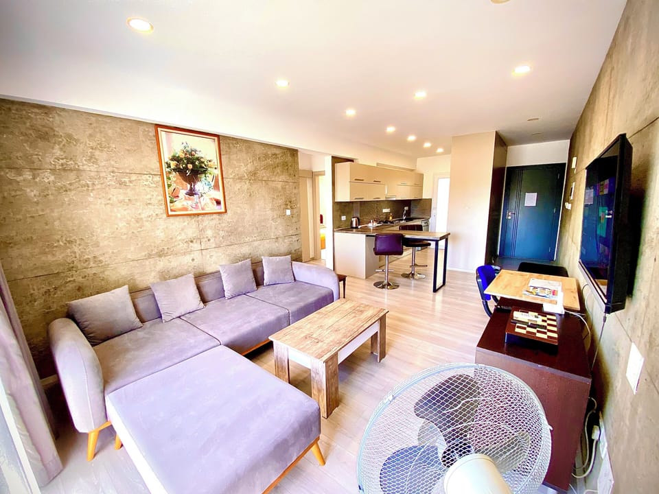 Open plan kitchen&living room.