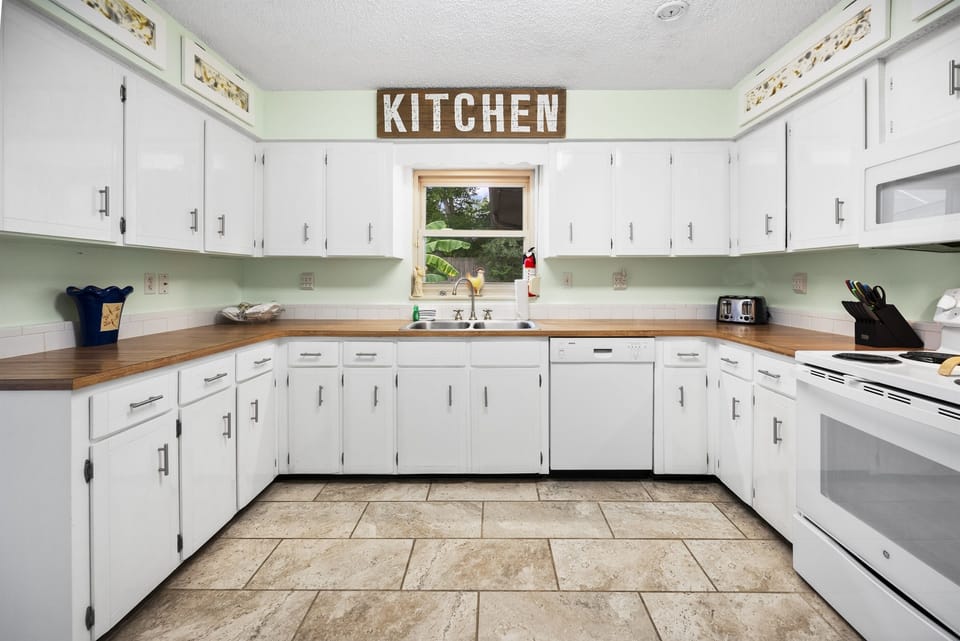 U Shaped Kitchen